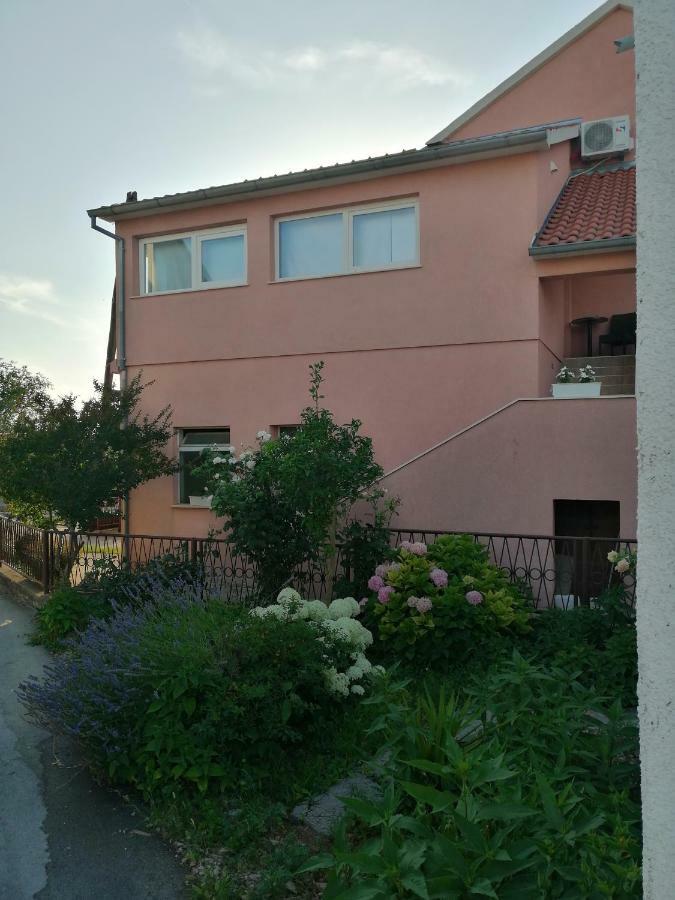 Apartman Elana Шибеник Экстерьер фото